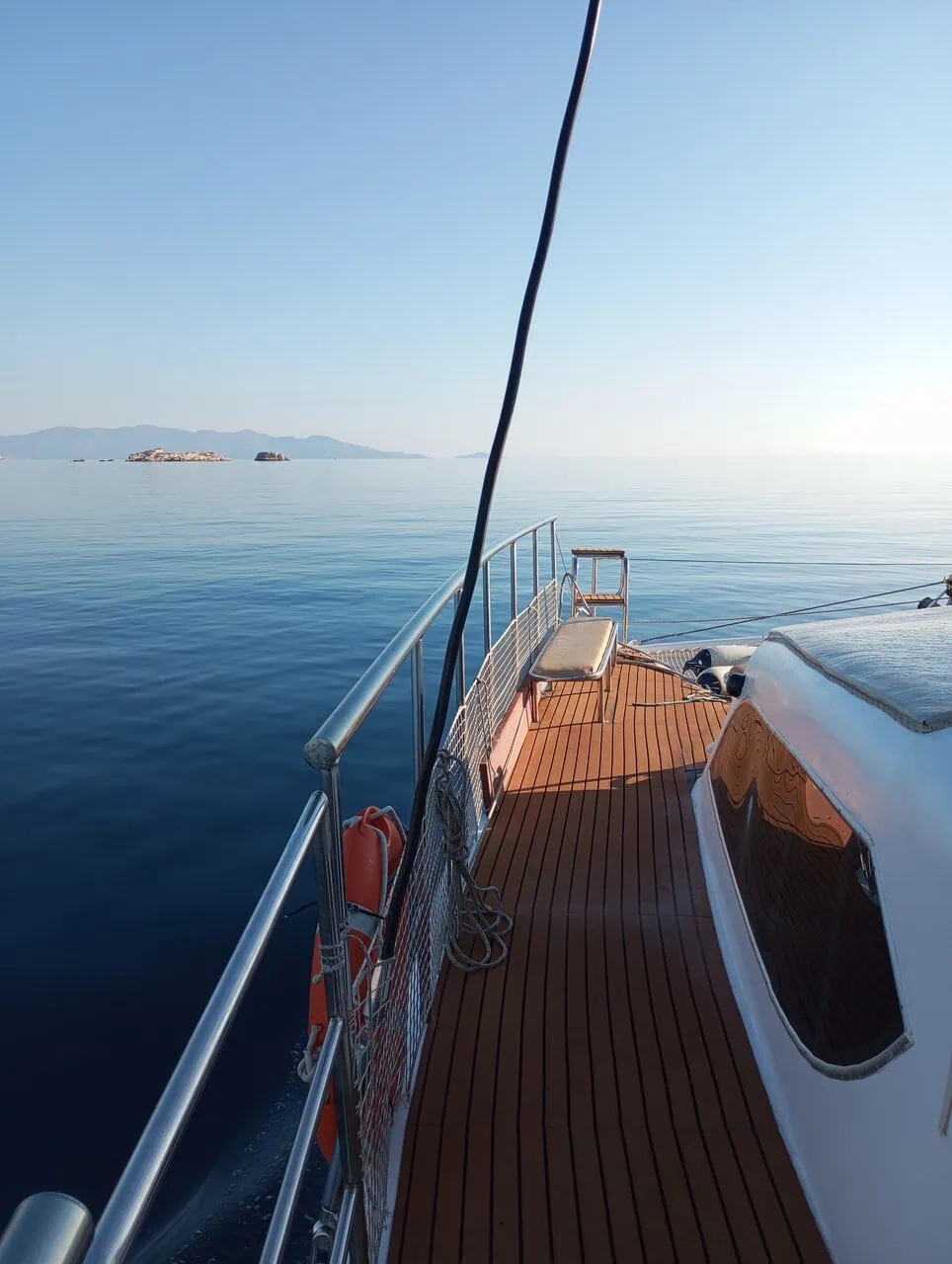 Regaki Catamaran exterior photo